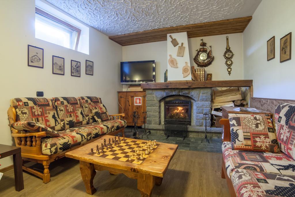 Albergo Punta Zerbion Champoluc Esterno foto